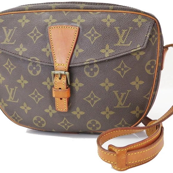 Louis Vuitton Handbags - ♥️Louis Vuitton Jeune Fille Crossbody Bag 🟤♥️